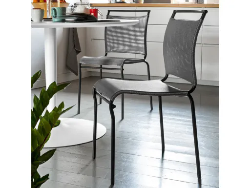 Sedia in metallo e tessuto Air di Connubia