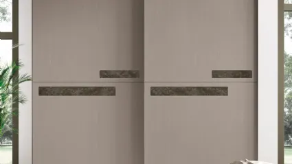 Armadio Nevada rovere visone inserti Decor primofiore e profili titanio di Corso 11