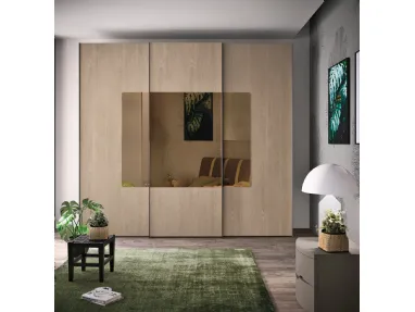 Armadio Vision finitura Rovere Natura con specchio Bronzo e profili titanio di Corso 11