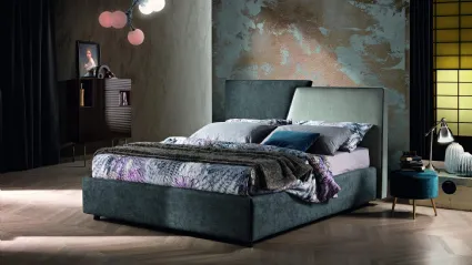 Letto in tessuto imbottito con testiera bicolore Achille di MaxHome