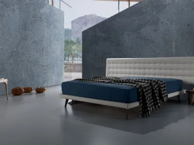 Letto matrimoniale con testiera importante in pelle trapuntata Twist Lersa 290 di Excò