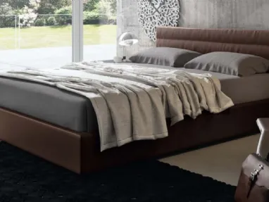 Letto in tessuto con testiera Line di Cinquepuntozero