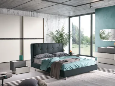 Letto Londra testata cuscino Poker con alamari imbottito rivestito tessuto Verde Ossido di Corso 11