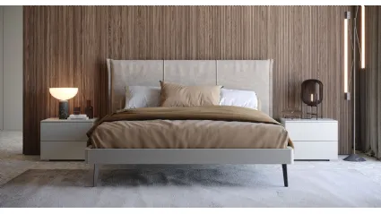 Letto laccato opaco con testiera in tessuto Nara di Giessegi
