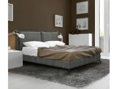 Letto matrimoniale in tessuto con testiera imbottita Pegaso di Salvetti