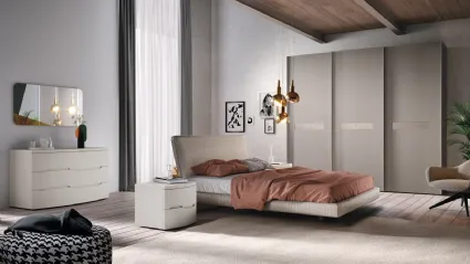 Letto Stilo Liscio con testiera imbottitorivestito tessuto Grigio Beige di Corso 11
