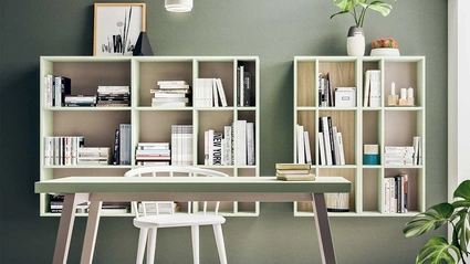 Libreria modulare sospesa in laccato opaco e melaminico Gate di Clever