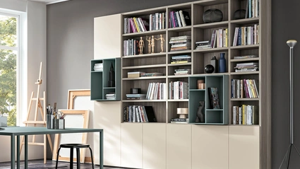 Libreria a muro IM20 L24 in laccato opaco e melaminico di Clever