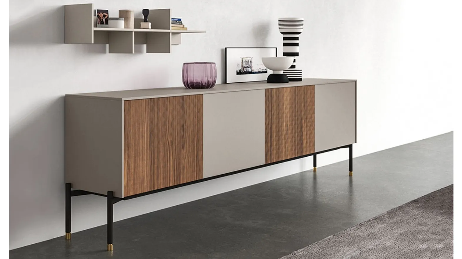 Madia moderna BK01-2 in laccato opaco e legno impiallacciato noce di Cinquepuntozero