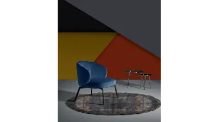 Poltroncina in velluto con struttura in acciaio Dalì di Excò