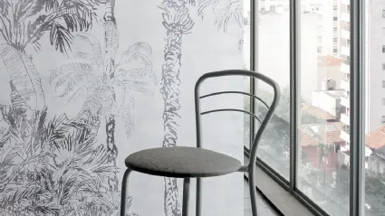Sgabello Bogota con struttura in metallo verniciato e seduta imbottita e rivestita in morbido tessuto Soft Touch Vintage di Target Point