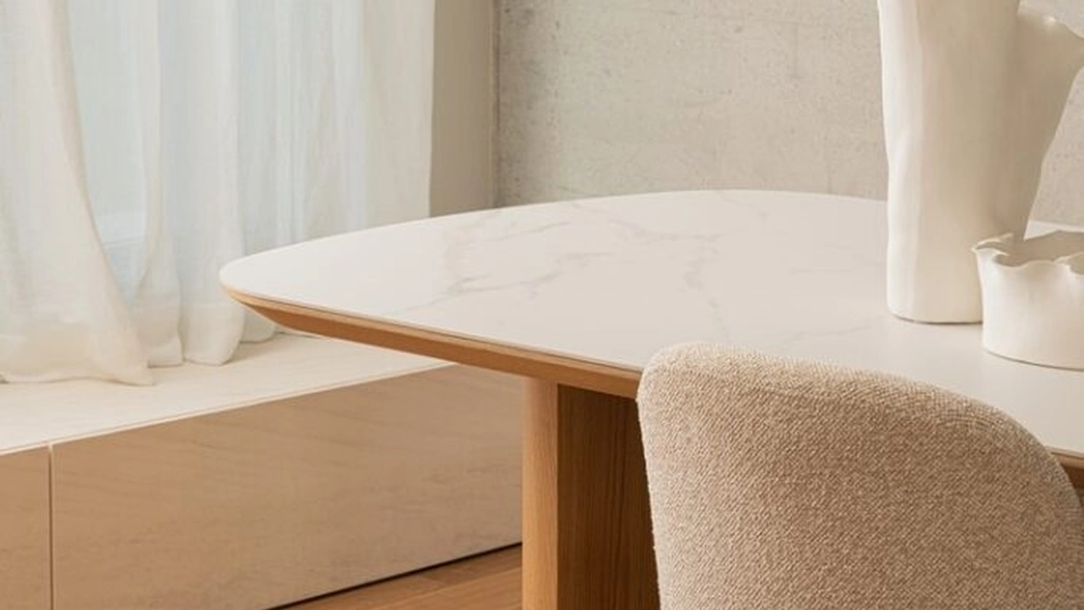 Tavolo con top in ceramica Gavriel di Bizzotto