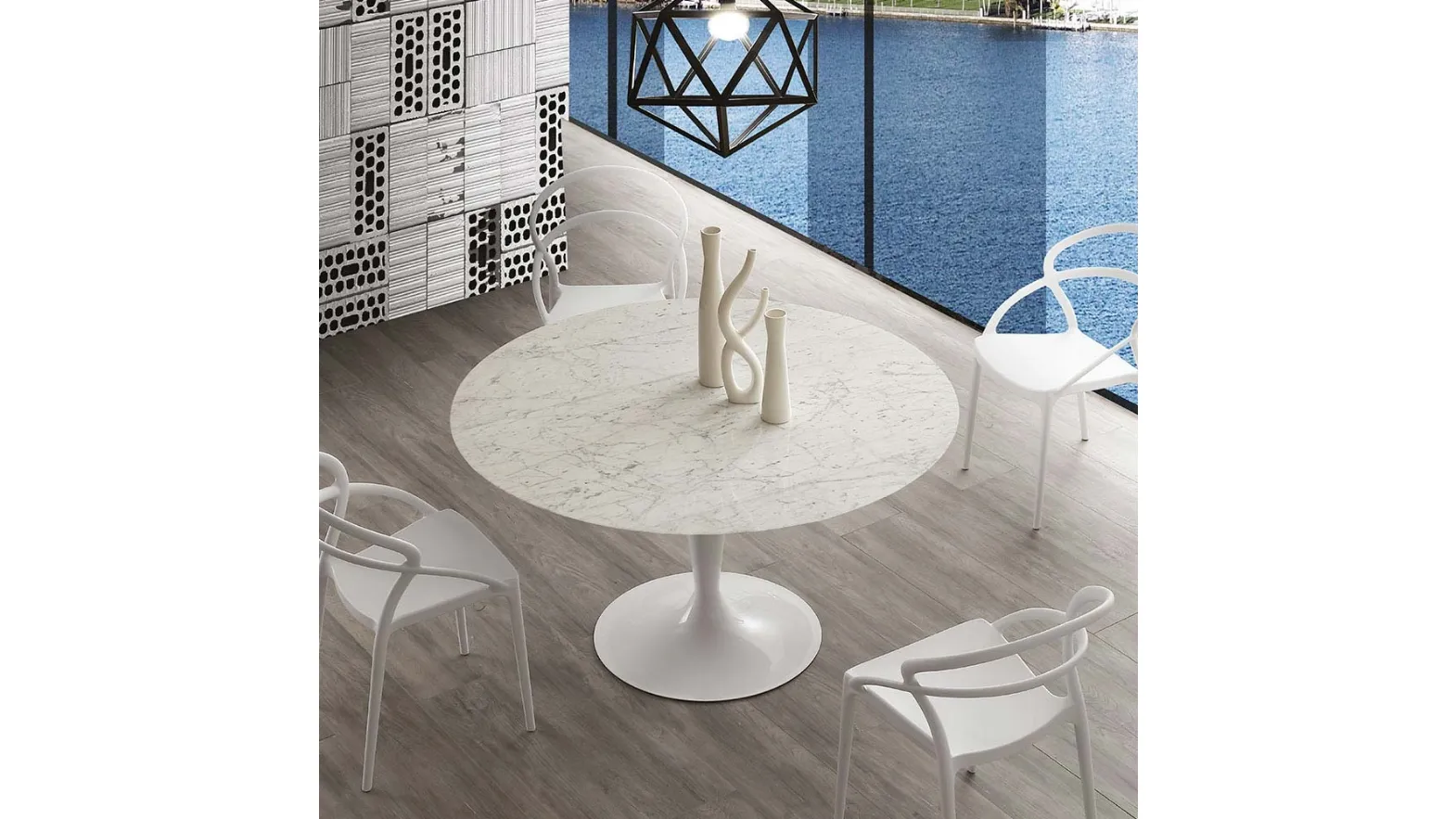 Tavolo rotondo Island Marble con top in marmo bianco di Carrara e base in acciaio verniciato bianco di La Seggiola