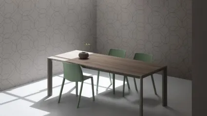 Tavolo allungabile Ricky con top effetto legno e base in alluminio di La Primavera