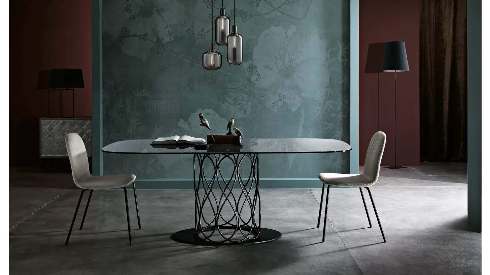 Tavolo design leggero Opera in metallo e vetro di MaxHome