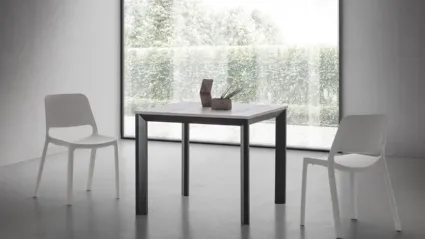 Tavolo con gambe in alluminio e piano in laminato Ricky Super Quadrato di La Primavera