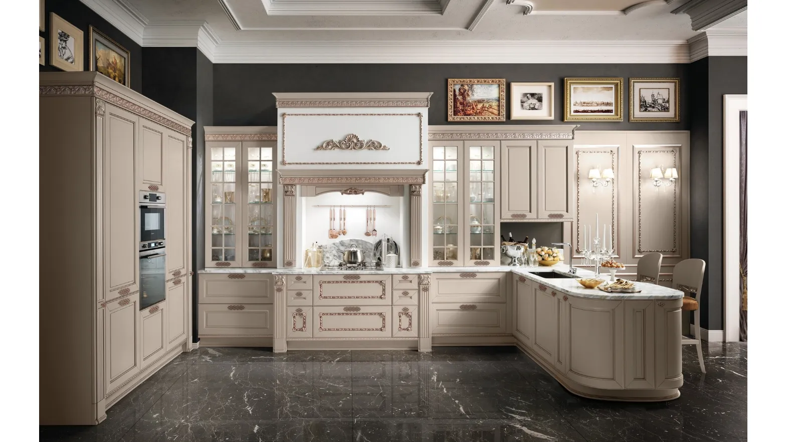 Cucina Classica con penisola Dolcevita v11 in laccato Cenere filo Bronzo con top in marmo Arabescato di Stosa