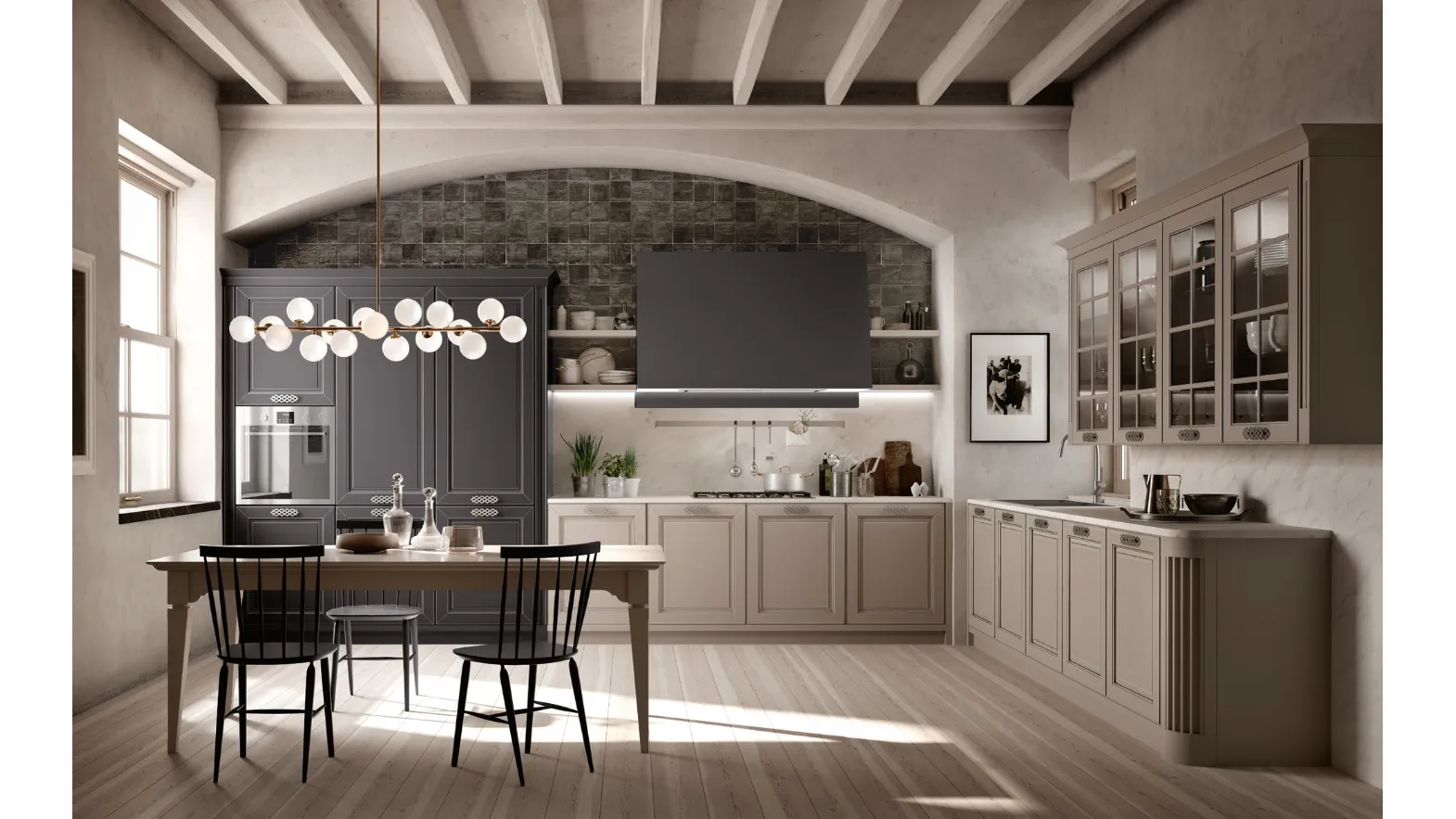 Cucina Classica Dolcevita v5 Laccato Cenere e Laccato Carbon,  Ante, cornici e fianchi con anticatura filo Argento, Top in Neolith Calacatta Silk, Cappa in laccato Carbon opaco, Maniglie in finitura Argento inglese di Stosa