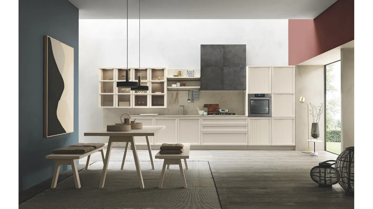 Cucina Classica Tosca v6 basi, pensili e colonne in Frassino laccato Beige Angora, pensili con anta liscia in laccato Peltro, top e schienale in quarzo Imperial Caramel di Stosa