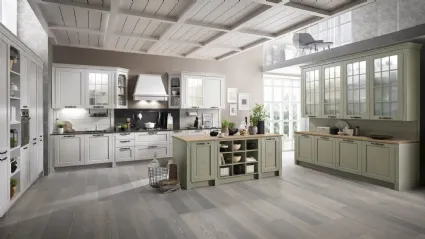 Cucina Classica con isola in frassino laccato Virginia di Stosa