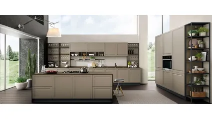 Cucina Moderna cin isola Incanto in laccato Fango Opaco di Mobilturi