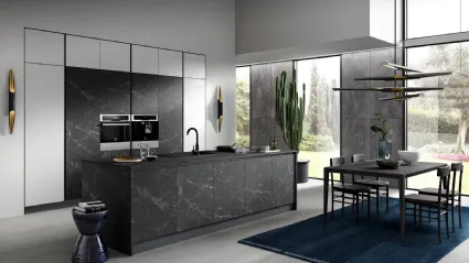 Cucina Moderna con isola Zen finitura Marmo Nero e Seta Bianco Opaco di Mobilturi