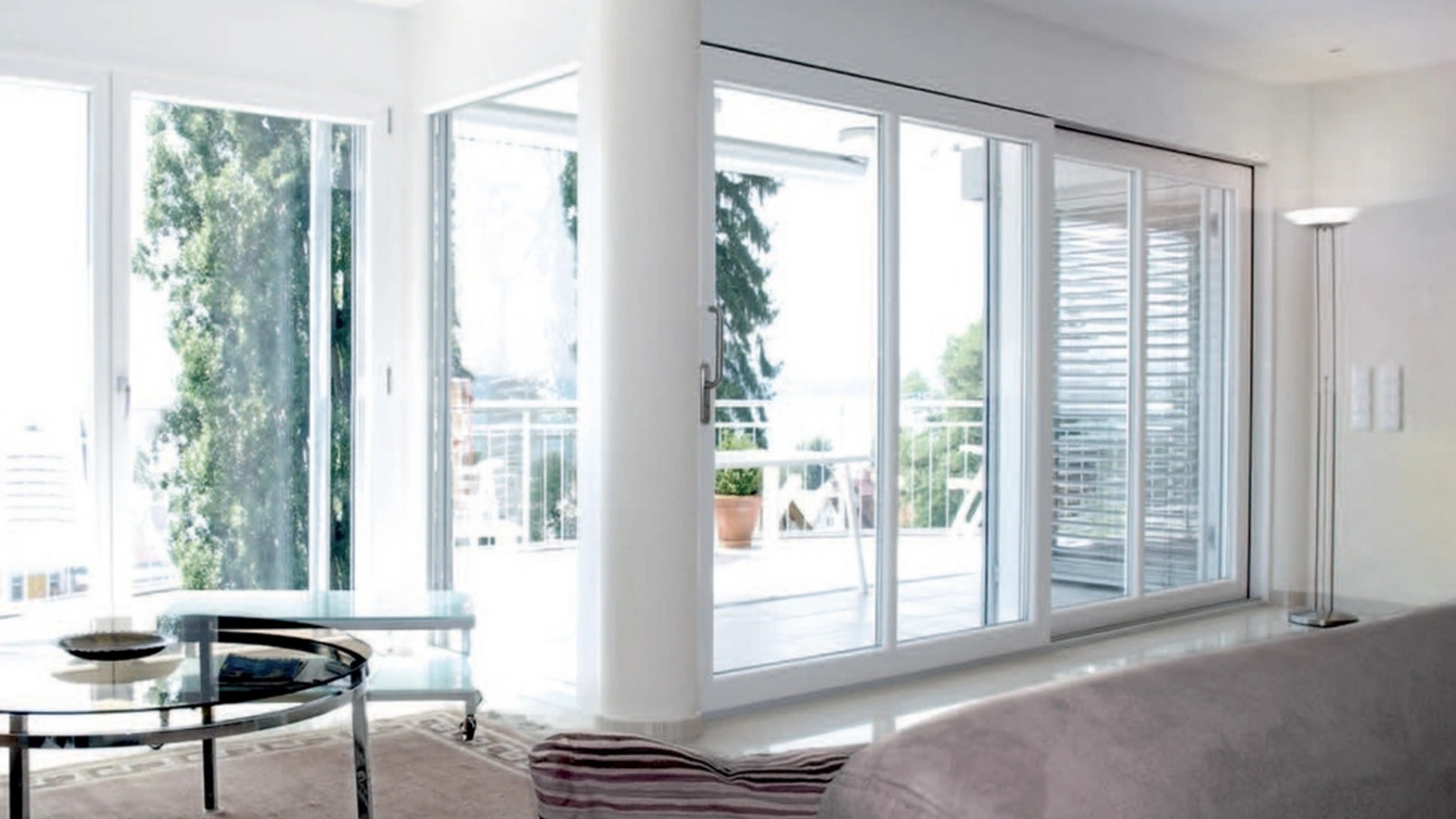 Finestra scorrevole in PVC di Nusco