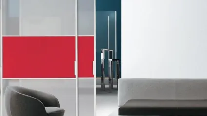 Porta per interni Luxdoor Slidy in vetro e laccato con telaio in alluminio di Nusco